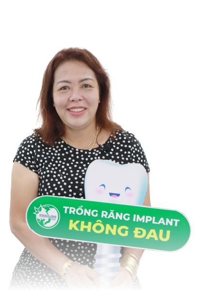 khach hang trong rang implant thuy lieu