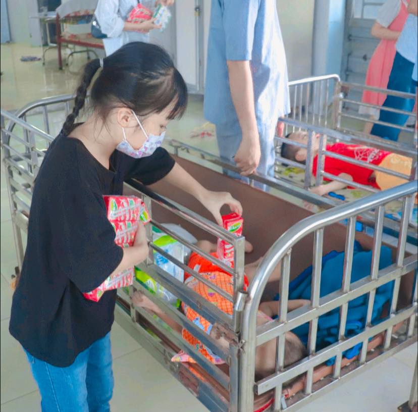 Hành Trình "Sẻ Chia Trao Yêu Thương" Của Nha Khoa Khắc Ghi 20 chương trình từ thiện nhakhoakhacghi